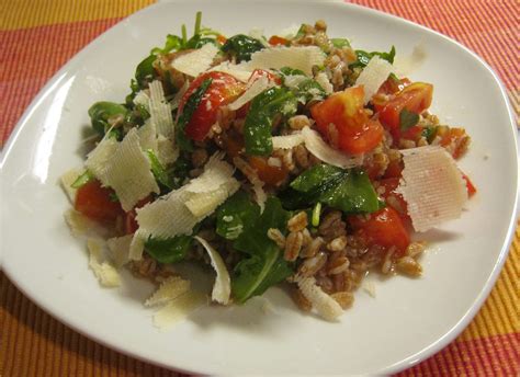 Insalata Di Farro Con Rucola E Pomodorini Fatti Prendere Per La Gola