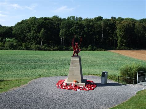 38th Welsh Division Memorial WW1 Cemeteries A Photographic