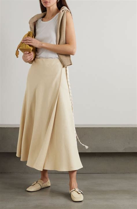 Elegant Long Skirts That Are Both On Trend And Timeless The Gloss