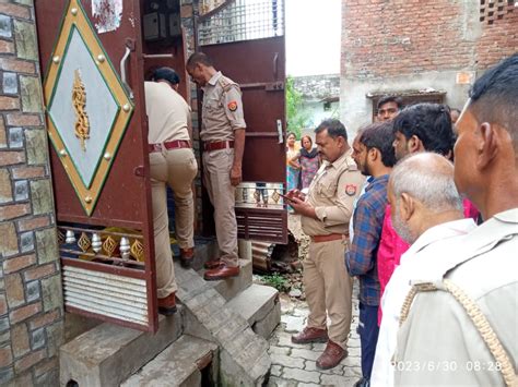 Noose Made From Wifes Saree And Hanged To Death Police Engaged In