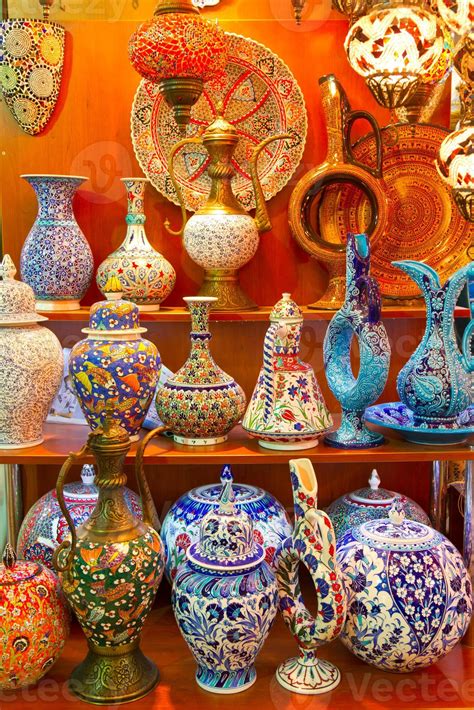 Turkish Ceramics in Grand Bazaar, Istanbul 10859358 Stock Photo at Vecteezy