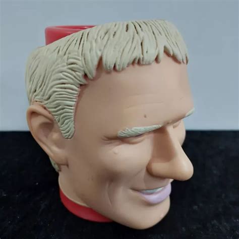 PETER SCHMEICHEL Manchester United 3D Face Plastic Mug 1997 Croco