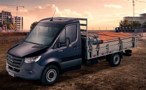 Mercedes Benz Sprinter Truck Tem Vers Es De A Toneladas