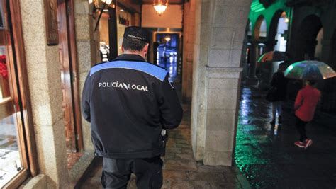 Dos auxiliares refuerzan la plantilla de la Policía Local