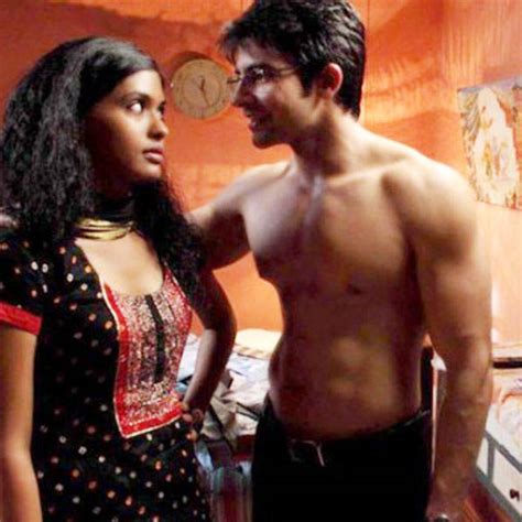 Hot Body Shirtless Indian Bollywood Model Actor Hussain Kuwajerwala