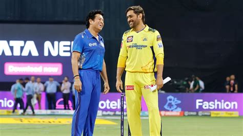 A Legendary Meet Up Sachin Tendulkar And Ms Dhoni Catch Up Before Mi