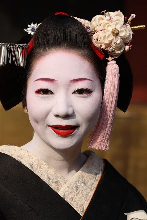 Maiko Became Geiko Now Retired Kikuyu Of Miyagawacho Geisha