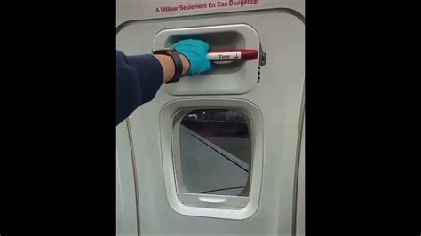 Opening The Overwing Emergency Exit Door On A Boeing 737 700 Nextgen Youtube