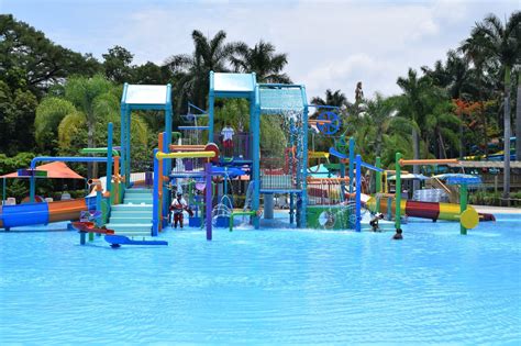 Coconut Bay Hurricane Harbor Oaxtepec