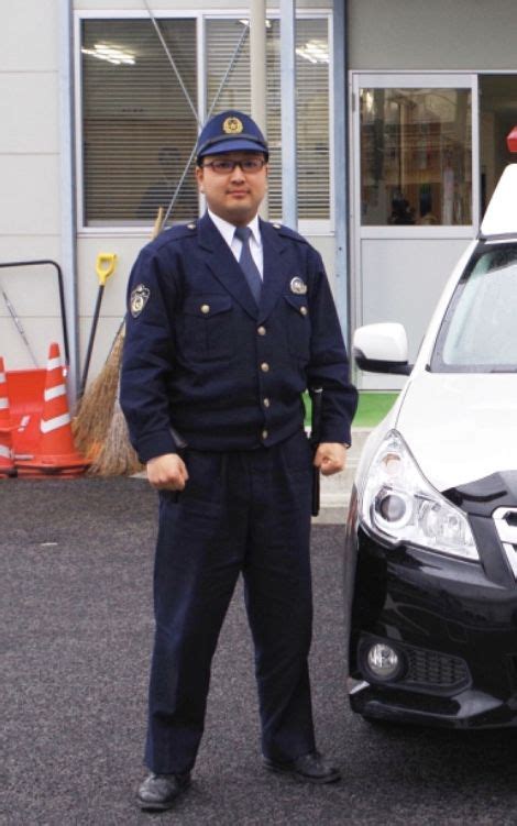 「警官」おしゃれまとめの人気アイデア｜pinterest｜ホタルいか 男性警察官 男性 冬服