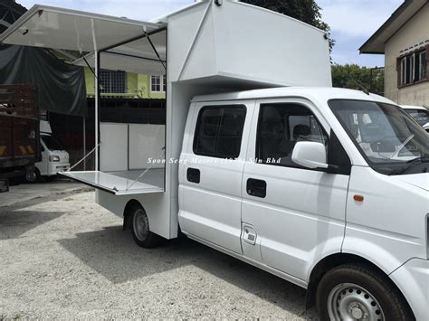 DFSK V22 Double Cab Mobile Cafe Food Truck Soon Seng Motors 1979