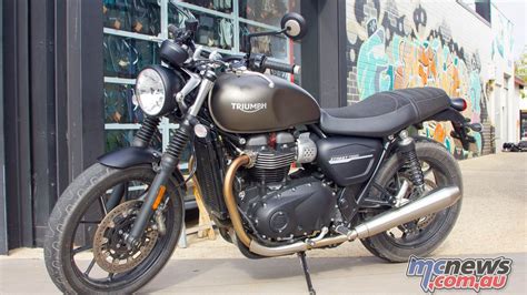 2019 Triumph Street Twin Review MCNews