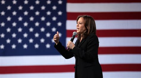 Kamala Harris Ai Migranti Non Venite Gli Usa Proteggeranno Il Confine