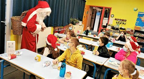 Andel le père Noël est passé à lécole Sainte Anne Le Télégramme