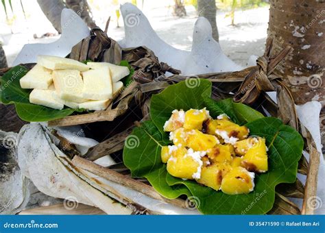 Tropical Food Served Outdoor In Aitutaki Lagoon Cook Islands Stock