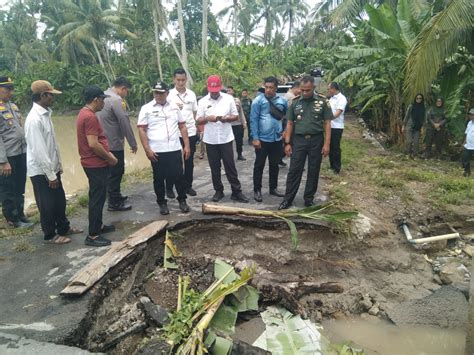 Wilayah Dilanda Banjir Dandim 0421 LS Bersama Forkopimda Turun Ke