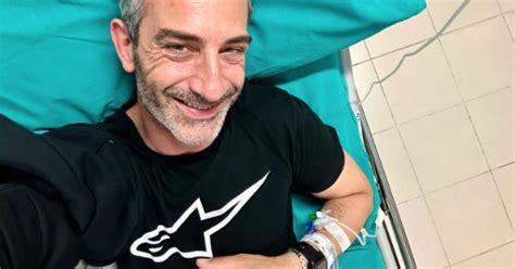 Matteo Viviani E La Foto Dal Letto D Ospedale Febbre A Ho Una