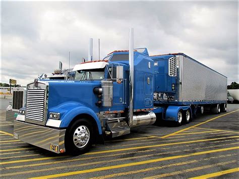 Semitrckn Kenworth Custom W900L With Matchin Reefer