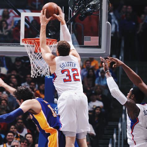 Blake Griffin Dunking On Pau Gasol - The Clippers Blake Griffin 32 Dunks The Ball On The Alley ...