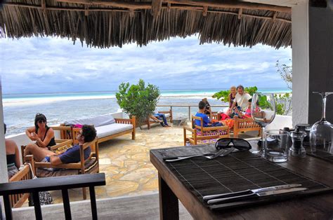 Rock Restaurant Floats In The Middle Of Indian Ocean