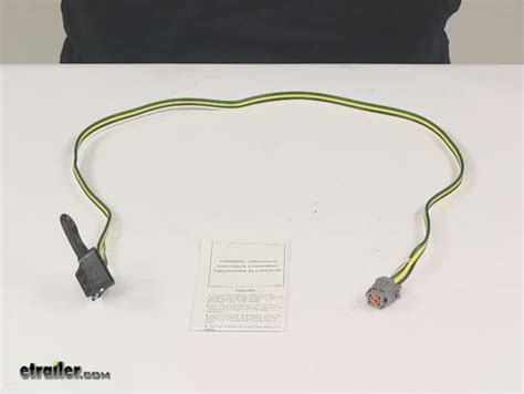 Tow Package Vehicle Wiring Harness With 4 Pole Flat Trailer Connector