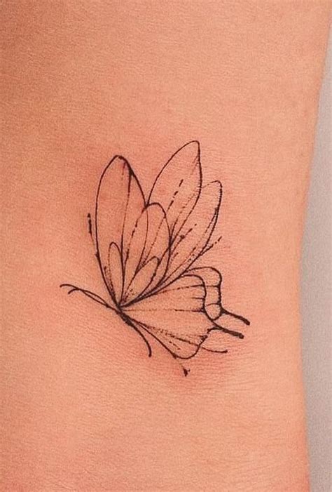 Pin On Tiny Tattoos In 2024 Flower Tattoo Shoulder Feminine Shoulder