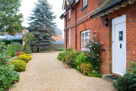 How To Make A Gravel Driveway Look Good HandyHabits