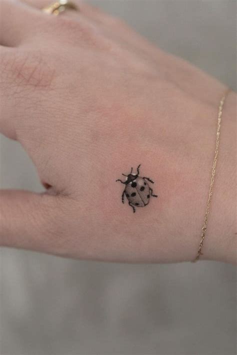 36 Best Small Hand Tattoo Ideas