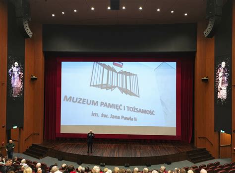 W toruńskim Muzeum Pamięć i Tożsamość odbył się przedpremierowy pokaz