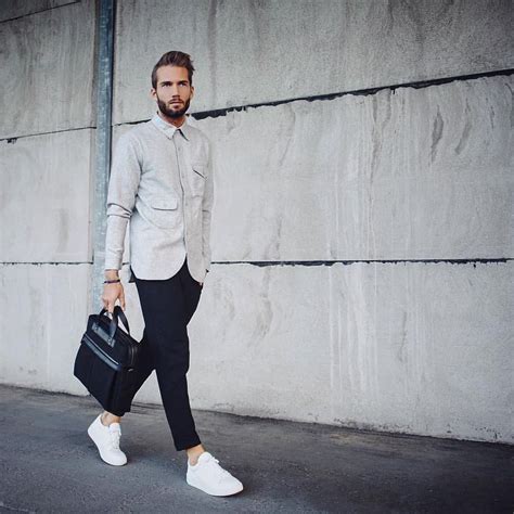 42 Sophisticated Semi Formal Outfit Ideas For Men With White Sneakers