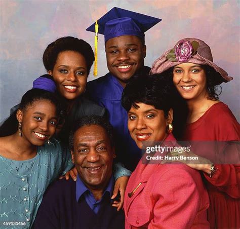 Bill Cosby On The Set Of The Cosby Show Photos Et Images De Collection