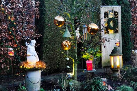 Premium Photo Lights In The Garden