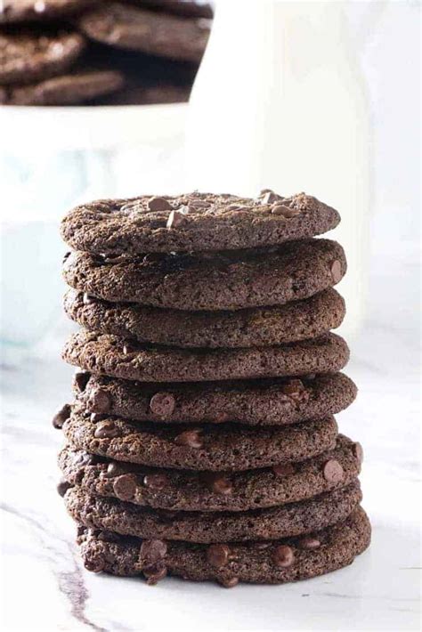 Crispy Double Chocolate Cookies Savor The Best