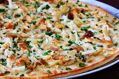 Roasted Garlic Chicken Pizza Gimme Some Oven