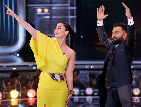 Photo Gallery Kareena Kapoor Khan Grooves On Dance India Dance Season