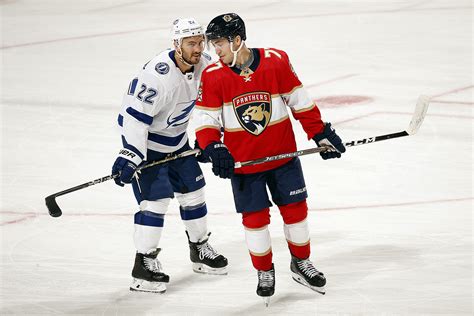 The Sunshine Showdown: Florida hockey writers dish on Panthers, Lightning kicking off season ...