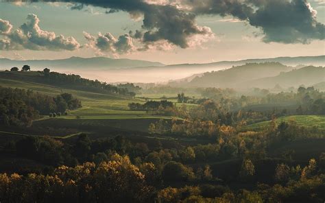 Italy Tuscany Landscape 8k Sunset Village 4k Grass Field Sky