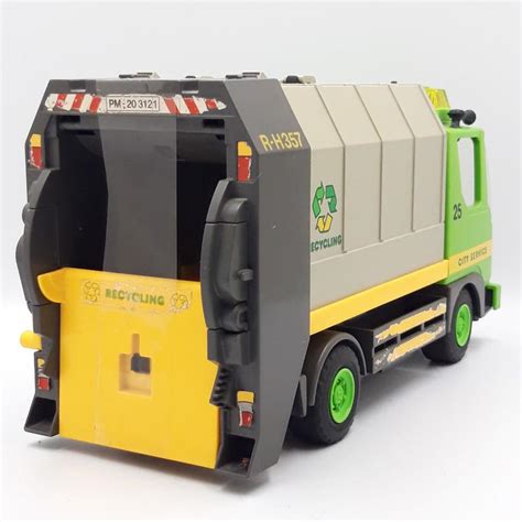 Playmobil Camion de recyclage 10 pièces Label Emmaüs