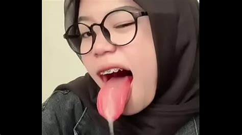 Aksi Abg Minta Ngewe Terviral