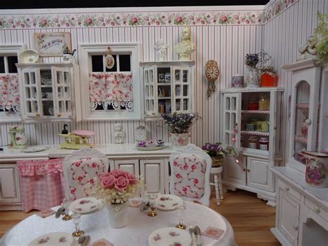 Pin By Lilia Bruno On Kitchens Miniature Dolls House Interiors