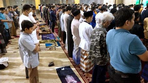 Bacaan Niat Dan Tata Cara Salat Tarawih 11 Rakaat Muhammadiyah Mulai 1