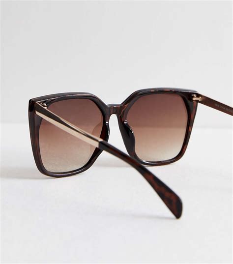 Dark Brown Tortoiseshell Effect Oversized Sunglasses New Look