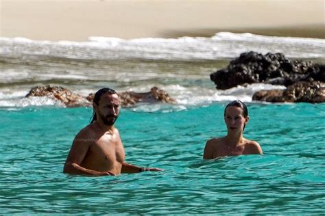 Bob Sinclar NUDE On The Beach Shirtless Bulge Hot Pics Team Celeb