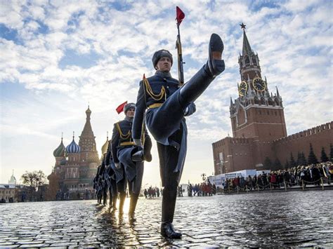 Rusia Pone En Cuarentena A 15000 Soldados Y Cancela Desfile Por El Día De La Victoria