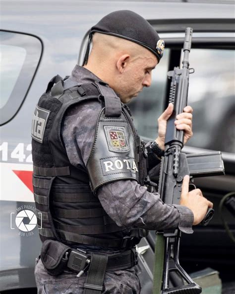 Brazilian Military Police Rota Officer In Preparation For Patrol [937x1171] R Militaryporn