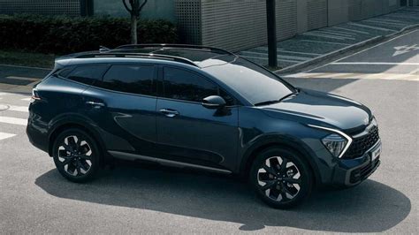 Kia Sportage Full Design Reveals Sharp Looks Two Tone Cabin