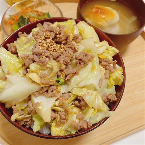 肉味噌キャベツ丼 By おこめ 【クックパッド】 簡単おいしいみんなのレシピが395万品