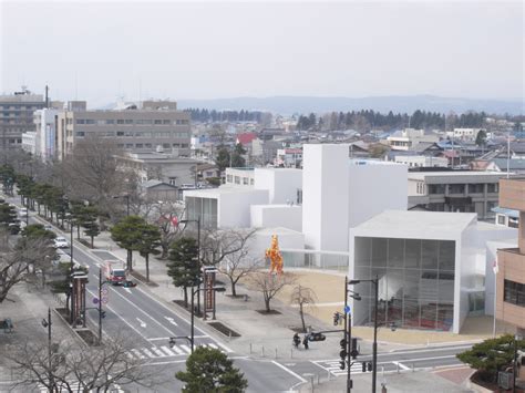 Arts Towada：十和田市現代美術館 エヌ・アンド・エー