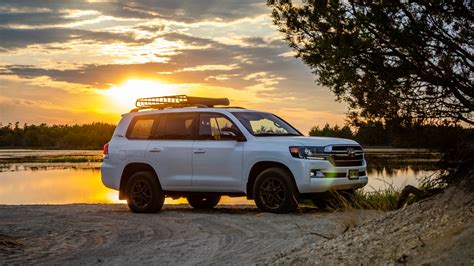 TEST DRIVE: 2020 Toyota Land Cruiser Heritage Edition -- The Luxury of ...