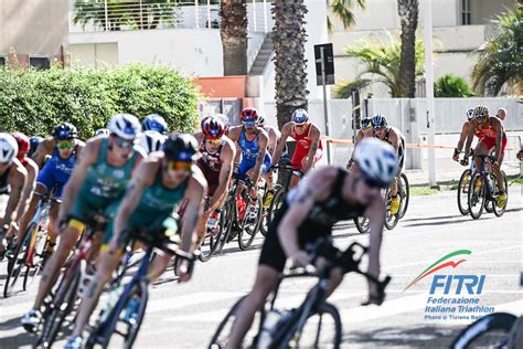 Fitri Federazione Italiana Triathlon I Portacolori Azzurri Alla